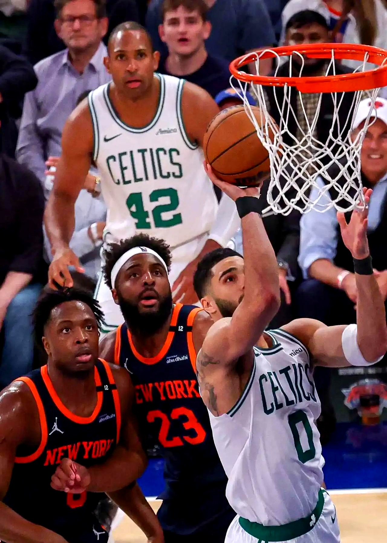 开云首页体验-雄鹿不断突破！，塔图姆连续十二场比赛得分超过反败为胜引发球迷热议的简单介绍