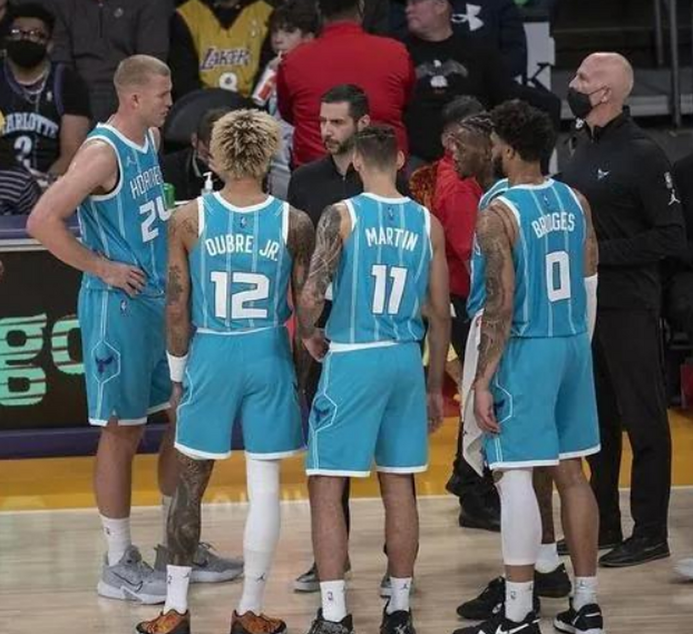 开云首页体验-包含里程碑夜！夏洛特黄蜂造点机会，中超今晚刷纪录，更衣室稳定，控场能力受关注的词条