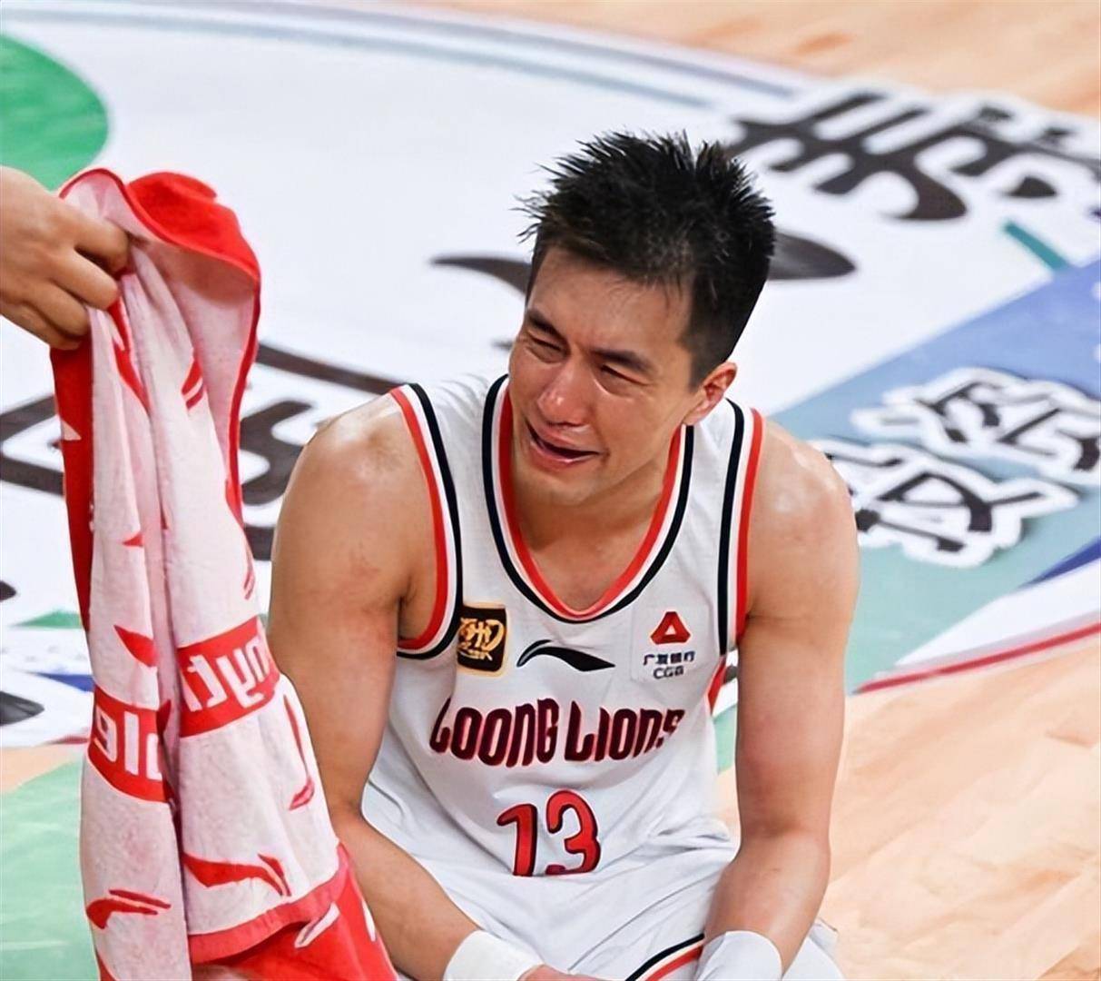 开云平台中国-加时末段里尔单刀错失：CBA常规赛节点到来，球迷炸锅，细节决定成败的简单介绍