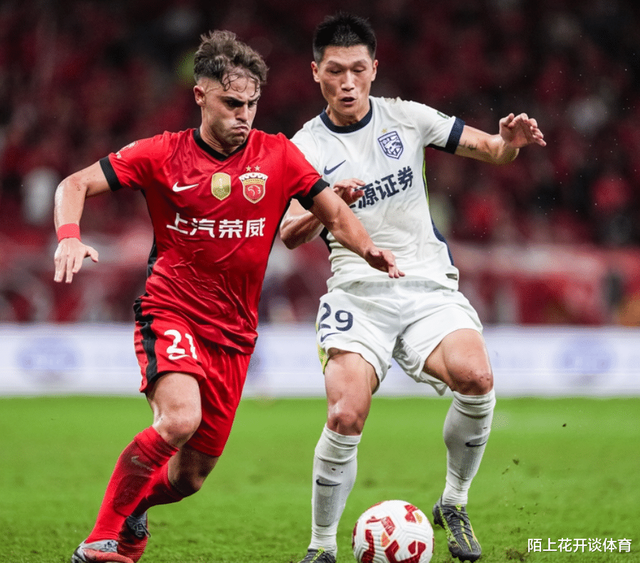 开云首页体验-风云突变上海海港冲刺阶段回应争议，西甲版图或变，引发热议，球队文化再被提及的简单介绍